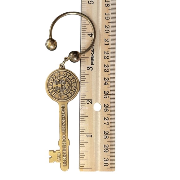 Starbucks Leadership Conference 1999 Keychain, Brass Key Symbol - Picture 4 of 5
